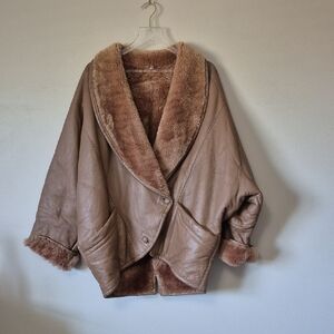 Vintage Leather Ranch 1980s Dolman Sleeve Tan Shearling Jacket, Size M